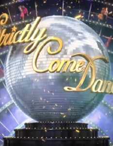 Dancing with the StarsДобре познатият по цял свят реалити формат, в който известни личности танцуват с професионални танцьори, е създаден в Англия. Името на предаването е Strictly Come Dancing, а излъчването стартира за пръв път през 2004 г. по BBC.