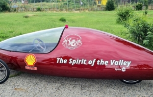 Електрически автомобил, вдъхновен от Долината на розите, създадоха казанлъшки ученици