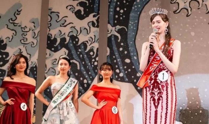 Украинската Мис Япония върна короната, тази година страната няма да има миска