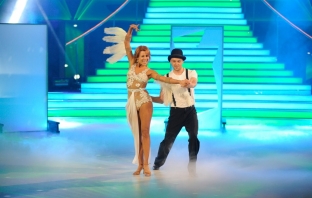 Dancing Stars 2013: Анелия представя новия си сингъл 