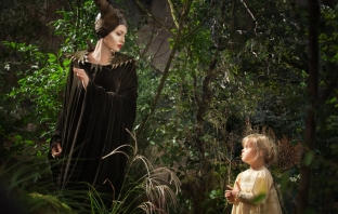 Maleficent - магията на Анджелина Джоли