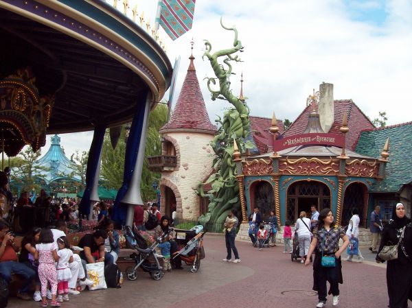 Дисниленд Париж (Disneyland Paris)