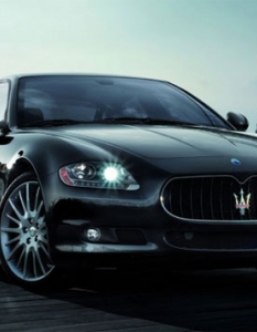 Бизнесмени - Maserati Quattroporte sedan

Италиански стил и дизайн. Прада. Марчело  Мастрояни в La Dolce Vita. И разбира се,  Мазерати. Може и да не е най-перфектната откъм  динамика кола или последен писък на модата, но  определено е автомобил, който подхожда идеално  на всеки един бизнесмен. А и изглежда съвсем  различно с теб вътре, не мислиш ли?!

Основна цена: 110 000 долара
