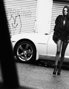 Снимка:  BlackBook Magazine