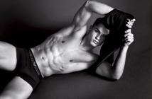 Кристиано Роналдо за Armani Underwear Ads 2010!