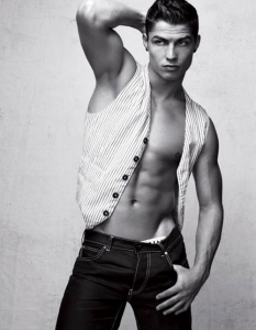 Снимка : Мерт Алиас/Маркус Пиго за Emporio Armani

Виж новината >> 
Мегън Фокс за Armani Underwear Ads >> 

