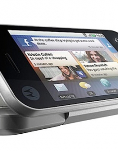  Motorola BackFlip  
Захранвания от гугълската OS Android телефон на позакъсалите Motorola предлага достатъчно количество иновации, които евентуално да подобрят финансовото и пазарно благосъстояние на гиганта. Говорим за подвижна клавиатура, особено изискан външен вид и като цяло доста добро качество на крайната изработка. Телефонът изглежда като скъпа играчка, чувства се добре при държане, а свободата на Android му обещава десетки полезни апликации след време.