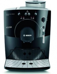  BOSCH TCA-5201  

BOSCH TCA-5201 разполага с капучино система, светлинен индикатор, 15 бара налягане и мощност от 1400 вата. BOSCH TCA 5201 къса със стереотипите и се нарича кафеавтомат. Това е една стъпка по-нагоре в йерархията на кафемашините. Притежава бутон за единично и двойно кафе, както и с бутон за определяне на силата на кафето. Хубавото е, че разполага и с кафемелачка, което пък не ви задължава да си купувате скъпите кафе капсули.  Цена: 900 лв.
