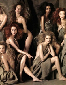 Светът на модата 
Снимка: Стивън Мейзъл

Звездите през погледа на скандалния Хелмут Нютън >> 