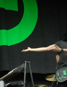 Type O Negative - култовата метъл група от Бруклин, Ню Йорк, начело с  вокала Питър Стийл (1962 - 2010), изнесе съвместен концерт с Meрилин  Менсън на 4 юли 2007 година на стадион "Академик" в София.