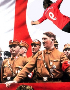 Хитлеристки поздрави 
Колаж: RedCaffe