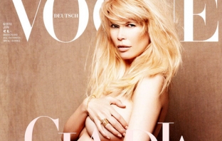 Клаудия Шифър - гола и бременна във Vogue