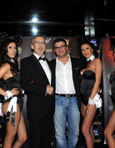  Главният редактор Христо Кьосев с д-р Ангел Енчев 
Снимка: Пресинфо, Playboy 