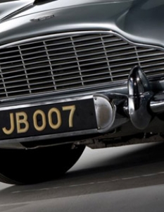 Снимка:  Autoblog 
Oще от 007: 
 Джеймс Бонд през годините! 