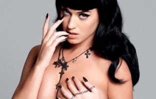 Katy Perry завъртя стриптийз за Esquire