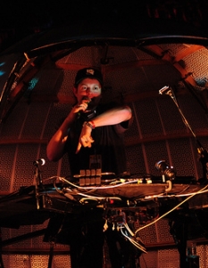 14 август: DJ Shadow Сн.: Илиян Ружин за Spirit Of Burgas