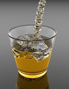Съветът на ценителите: вкусът на уискито най-сполучливо се усеща, когато го пиете чисто или по желание - с отделна чаша вода. 
