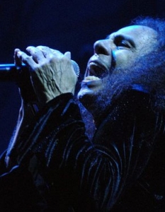 Рок легендата на Elf, Rainbow, Black Sabbath, Heaven&Hell и собствената му банда - Рони Джеймс Дио (Ronnie James Dio), се пресели в "по-добрия свят" (по собствените му думи) на 16 май. Той изгуби битката с рака на стомаха, заради която не и успя да дойде за Sofia Rocks 2010, а България бе едно от любимите му в последните години места. 