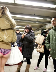 No Pants Subway Ride в Ню Йорк - 7