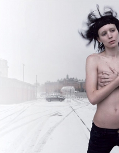 Рууни Мара - The Girl with the Dragon Tattoo за W Magazine - 1