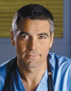 Джордж Клуни срещу децата
Персонажът на Клуни в ER (Спешно отделение) – Дъг Рос – е педиатър, който обожава децата.
В реалността обаче той дълго време отказваше да има деца и дори си беше наумил да си направи вазектомия. По-късно обаче срещна Ева Лонгория и пожела да има деца от нея. 
