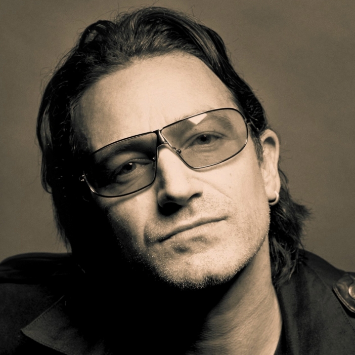 Фронтменът на U2 - Боно, става социален активист, след като гледа Secret Policeman