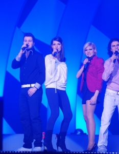 5-Те Сезона изпълняват Take My Hand по време на финала на "Българската песен на Евровизия 2011" на 23 февруари в зала 1 на НДК.