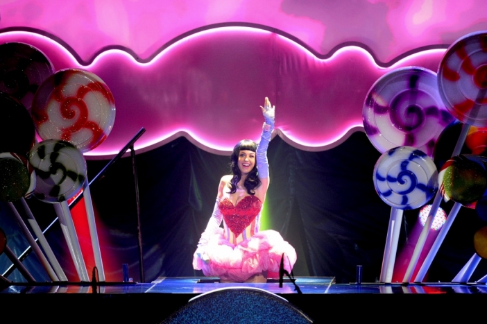 Katy Perry с шоу в зала Le Zenith в Париж