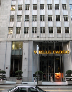 9. Wells Fargo, оценена на 28,9 милиарда долара, е една от четирите големи банки в САЩ наред с Bank of America, Citigroup и JP Morgan Chase. В сегашната си форма, компанията е резултат от сливането на Wells Fargo & Company и Norwest Corporation през 1998 година. Въпреки че технически Norwest е доминиращото тяло, името остава Wells Fargo, възползвайки се от 150-годишната история на бранда.