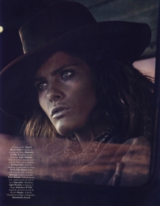 Изабели Фонтана за Vogue Paris - 3