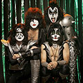 Супер изисквания на Kiss за гостуването в София