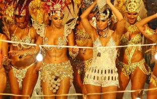 Beyonce и Alicia Keys на сним. площадка на клипа Put it in a Love Song Beyonce и Alicia Keys на сним. площадка на клипа Put it in a Love Song