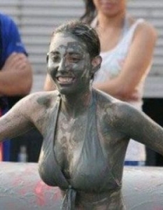 Bikini Mud Wrestling - спорт, еротика и още нещо! - 5