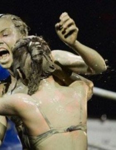 Bikini Mud Wrestling - спорт, еротика и още нещо! - 6