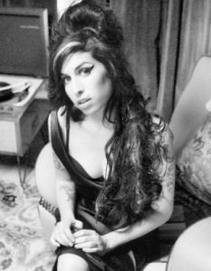 Ейми Уайнхаус (Amy Winehouse) - 5