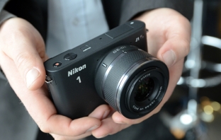 Nikon 1 J1