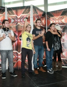 Финалистите от X Factor на среща с фенове - 5