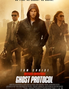 "Мисията невъзможна 4: Режим фантом" (Mission Impossible: Ghost Protocol)
С четвъртата част на "Мисията невъзможна 4" - "Режим фантом" (Mission: Impossible 4 – Ghost Protocol), Том Круз доказа, че умира по-трудно и от Брус Уилис. Не позволи на друг да изпълни самоубийствените каскади, сред които и разходка по фасадата на най-високата сграда на планетата - хотелът-небостъргач "Бурж Халифа". 
С приключенията си в Дубай, героят му, специален агент Итън Хънт успя дори да докара сериите до бройката с екшъна на Джон Маклейн. Разликата - на Брус Уилис не му се е налагало да оцелява в касапница от взрива на Кремъл в Москва.
 Плюс е равностойното партньорство на Джеръми Ренър, който по визия и игра навява асоциация с Джеймс Бонд на Даниел Крейг. Може би умишлено търсено от режисьора Брад Бърд. За феновете на екшъна - определено един от най-здравите филми на годината, заедно с "Бързи и яростни 5".
Виж трейлър!