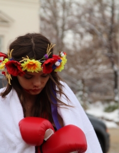 Голите активистки от "ФЕМЕН" на протест срещу домашното насилие в София - 9