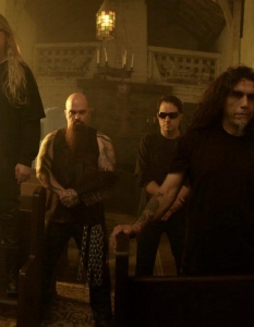 Slayer
Slayer e една от групите, отговорни за траш метъл манията през 80-те години на миналия век и едно от най-големите и уважавани имена в метъл средите. Бандата е сформирана през 1981 година в Калифорния, САЩ и в над 30-годишната си история има издадени 11 студийни албума, последният от които е World Painted Blood (2009), десетки турнета в целия свят, пет номинации и две награди Grammy. Създателите на групата - Tom Araya, Kerry King, Dave Lombardo и Jeff Hanneman, са сред най-добрите и влиятелни съвременни метъл музиканти. Slayer работят по нов материал и се очаква следващият им проект да се появи по-късно през 2012 година. Бандата ще забие на Loud Festival 2012 на 3 юни (неделя) в парка на Летище София (до Терминал 2).
