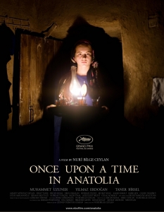 "Имало едно време в Анадола" (Once Upon A Time In Anаtolia)Турция-Босна и Херцеговина, 2011, 150 мин.
Във филма на големия турски режисьор Нури Билге Джейлан, който е специален гост на Международния София Филм Фест, зрителят не трябва да се вторачва в сюжета. Богатството на "Имало едно време в Анадола" е в безбройните и наглед несвързани детайли, хвърлящи светлина върху престъплението и мотивите за него. 
Повечето от актьорите са професионалисти (Танер Бирсел, Йълмъз Ердоган, Мухамет Узунер), с което пък успяват да ни убедят в ролите си на... обикновени хора. Филмът спечели куп отличия до момента, включително и Голямата награда на журито в Кан. 