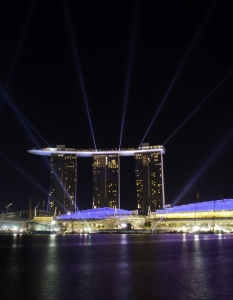 В Сингапур има басейн в небето - SkyPark в Marina Bay Sands - 6