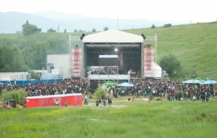 Loud Festival 2012: Tristania, Lacuna Coil, Behemoth, Symphony X, W.A.S.P.