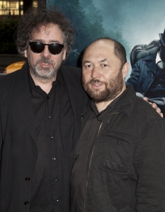 Режисьорите Timur Bekmambetov и Tim Burton на премиерата на най-новия филм на родения в Казахстан филммейкър - екшън фентъзи хорър лентата Abraham Lincoln: Vampire Hunter, на 18 юни в Ню Йорк.