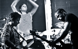 Muse (2011-2012, на сцената и в студиото) Muse (2011-2012, на сцената и в студиото)
