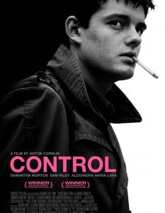 Control (Контрол)
Историята на култовата пост-пънк група Joy Division и техния вокалист – магнетичния Йън Къртис (Ian Curtis), е колкото известна, толкова и трагична. Това я прави подходяща за големия екран, според фотографа на бандата Антон Корбийн (Anton Korbijn), който режисира Control. 
Филмът се фокусира повече върху личния живот и творчеството на Йън Къртис, който е брилянтно изигран от Сам Райли (Sam Riley), а изпълнението му дава ясна представа за мрачния свят на Къртис и демоните, с които се е борил до смъртта му на само 23 години.