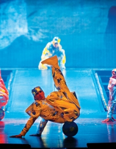 Michael Jackson: The Immortal World Tour by Cirque du Soleil  - 7