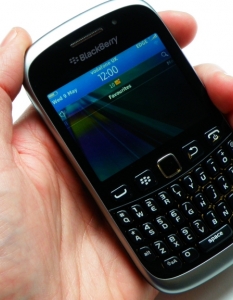 BlackBerry Curve 9320 - 2