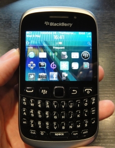 BlackBerry Curve 9320 - 8