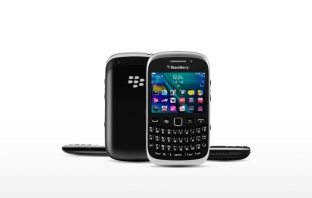 BlackBerry Curve 9320